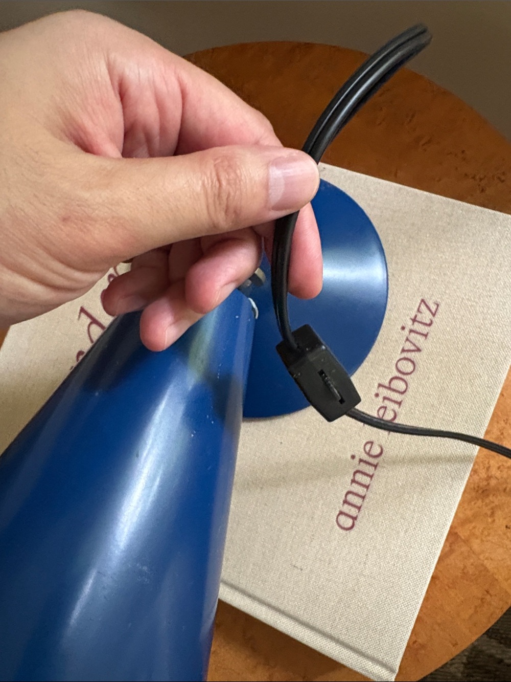 Blue Retro Cone Table light (plug-in) - Picture 4 of 8